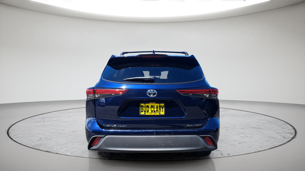Used 2021 Blue Toyota XLE image 4