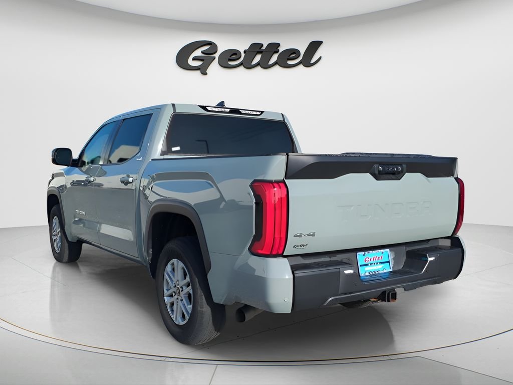 Used 2024  Toyota SR5 image 12