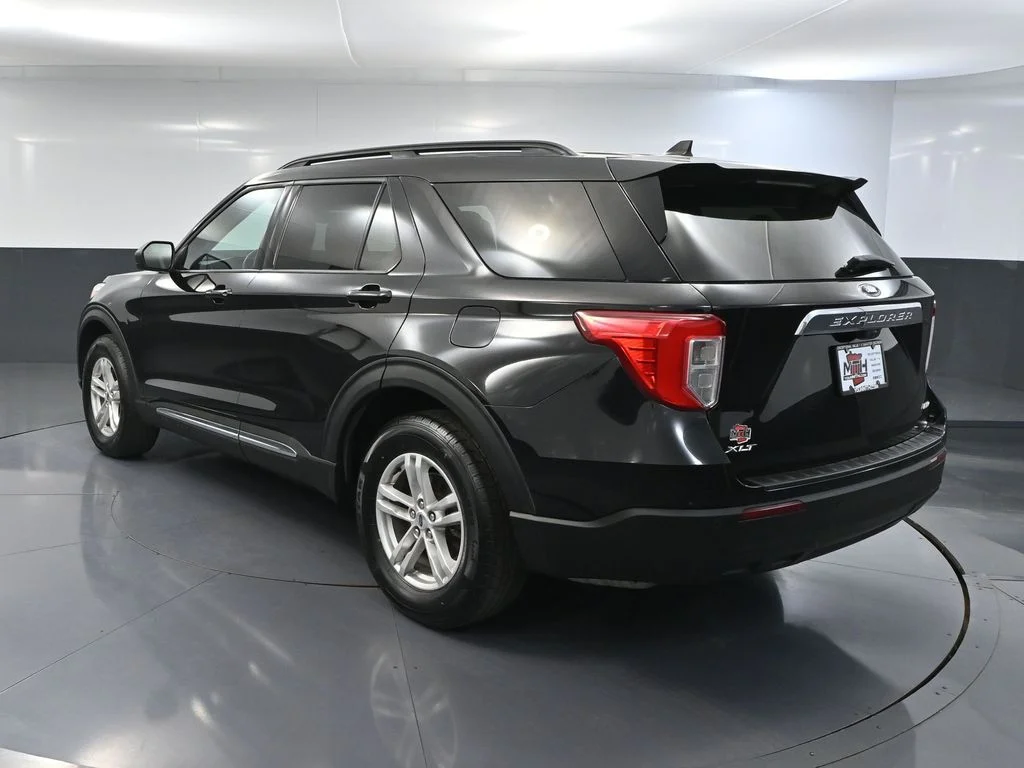 2023 Ford Explorer XLT - Photo 8