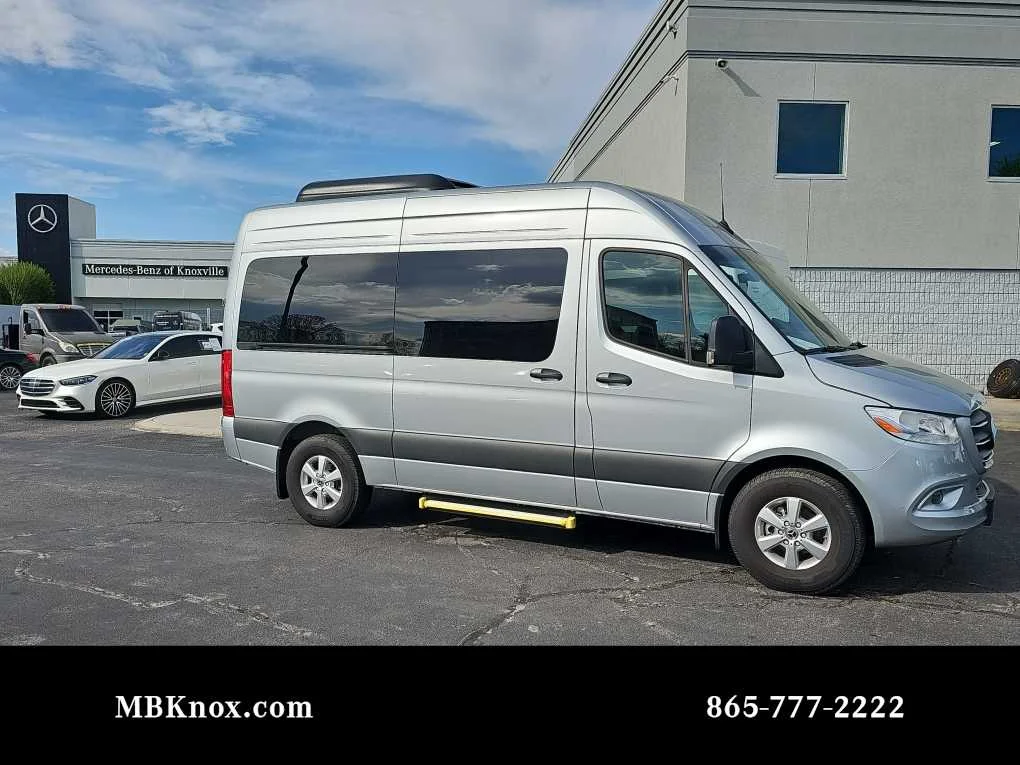 Pre-Owned 2025 Mercedes-Benz Sprinter Passenger Van Full-size