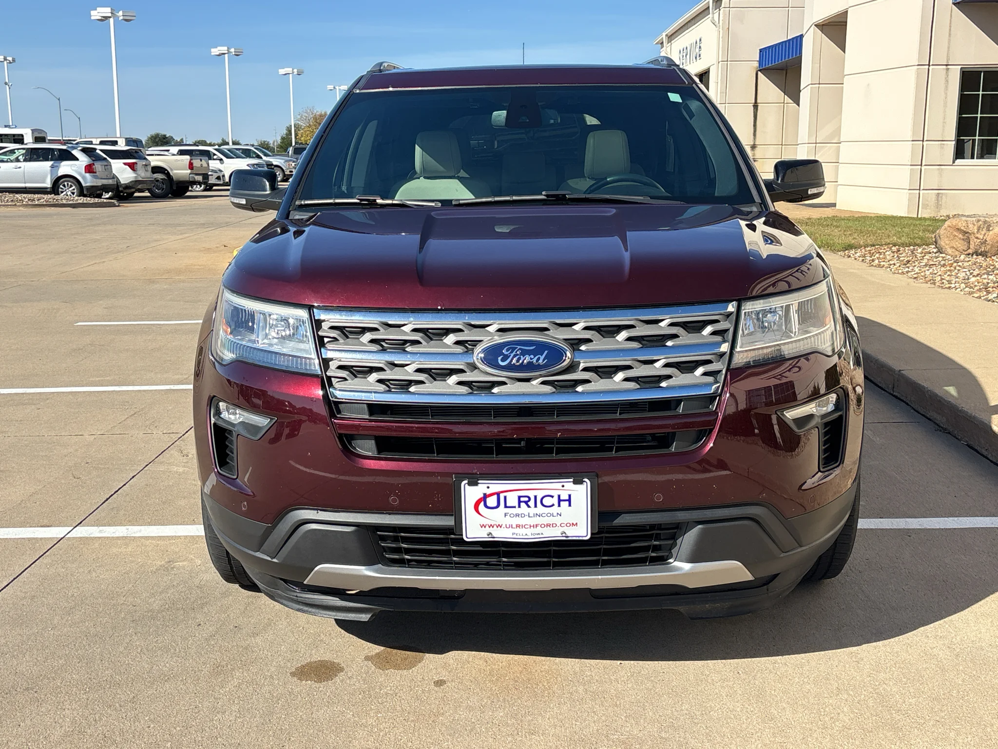Used 2018 Ford Explorer XLT with VIN 1FM5K7D8XJGB05349 for sale in Pella, IA