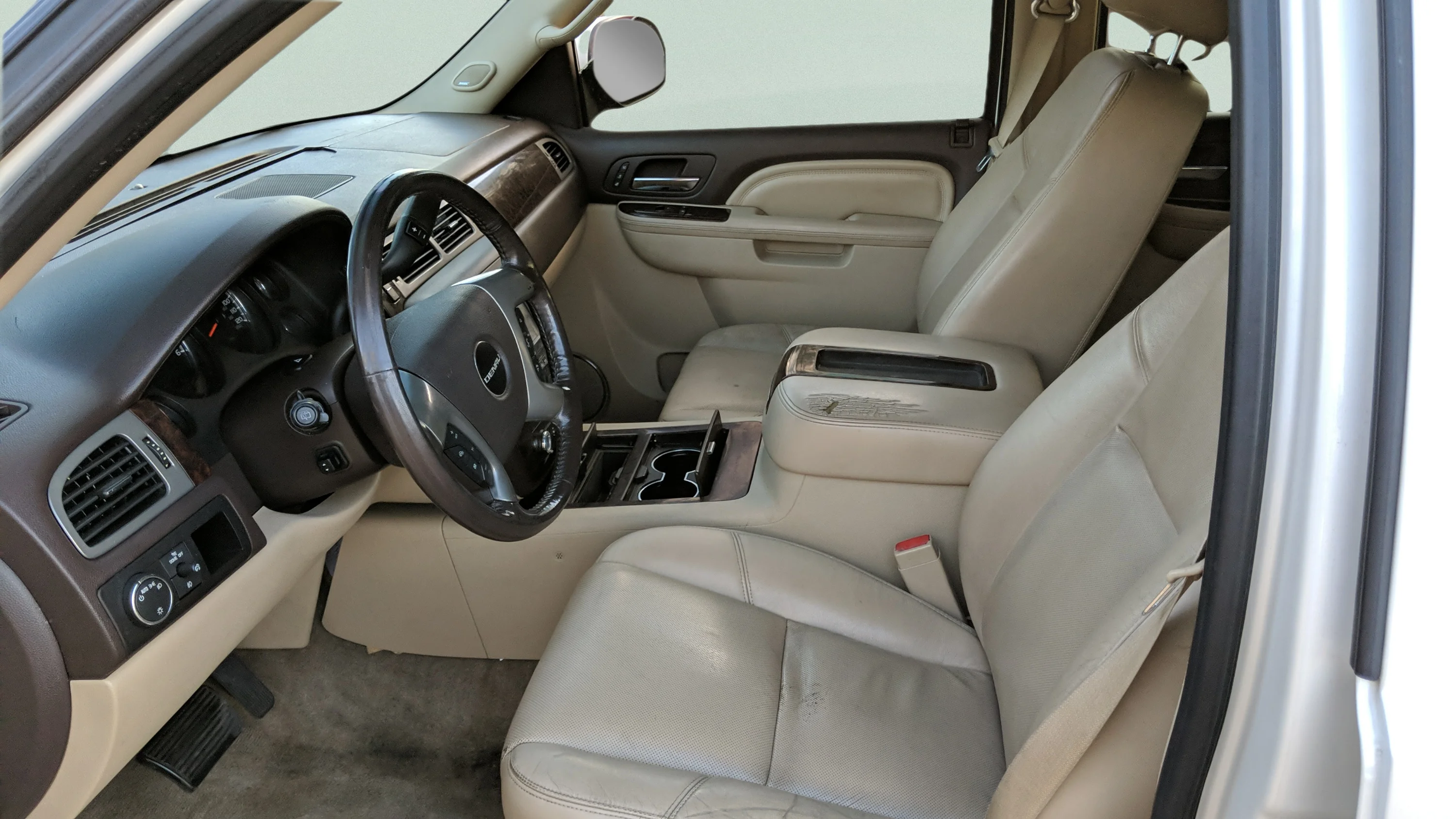 Used 2012 White Gmc DENALI image 10