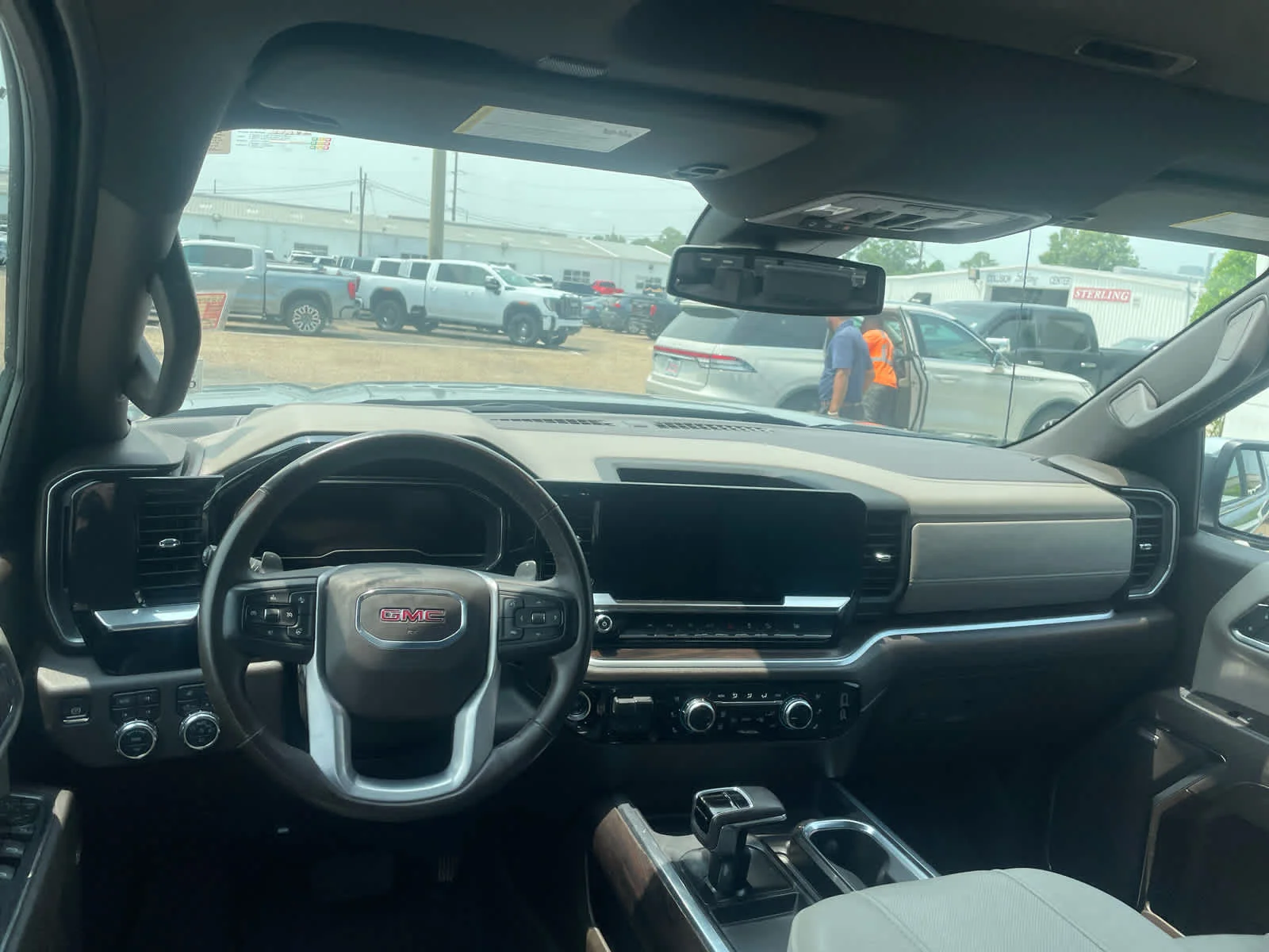 Used 2025 Sterling Metallic GMC SLT image 11