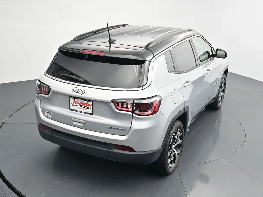 Used 2024 Silver Jeep Limited image 29