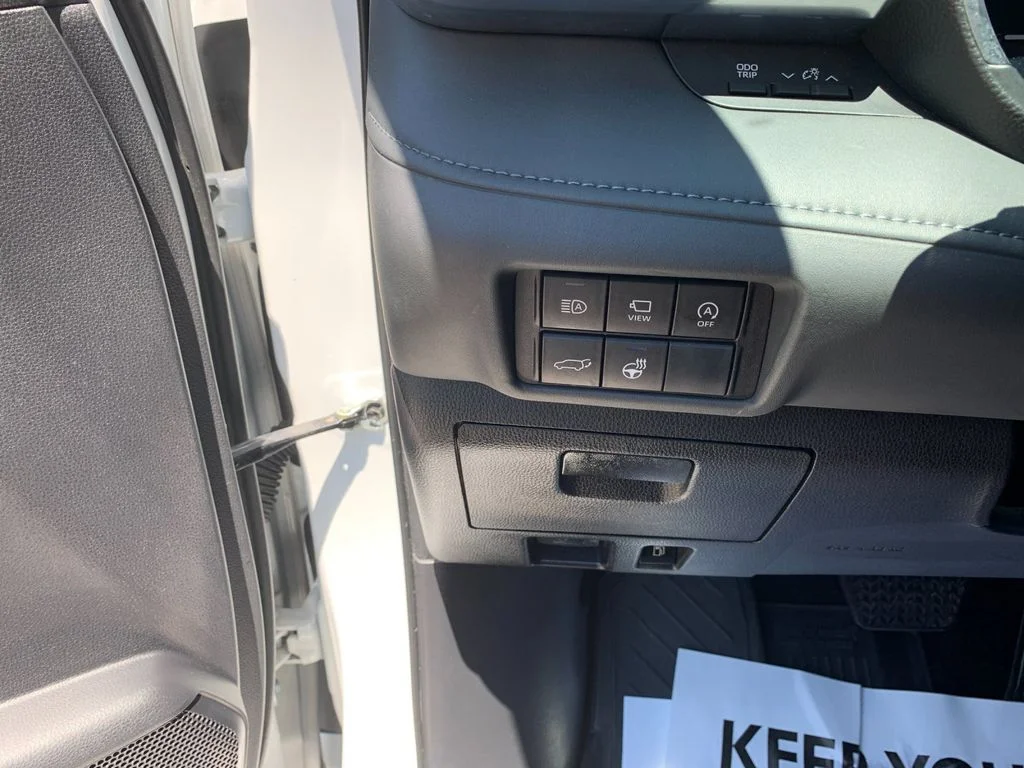 Used 2023 Beige Toyota Platinum image 31