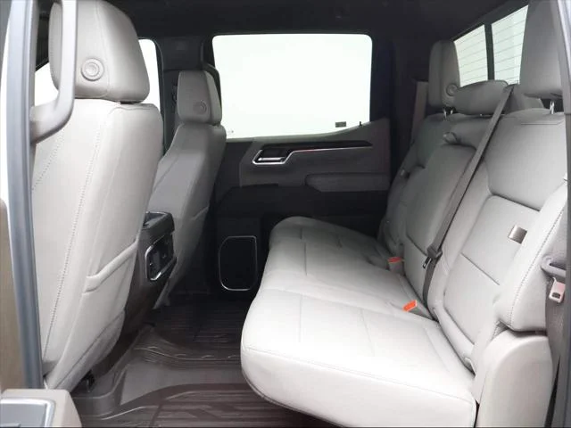 2026 GMC Sierra 1500 SLT - Photo 8