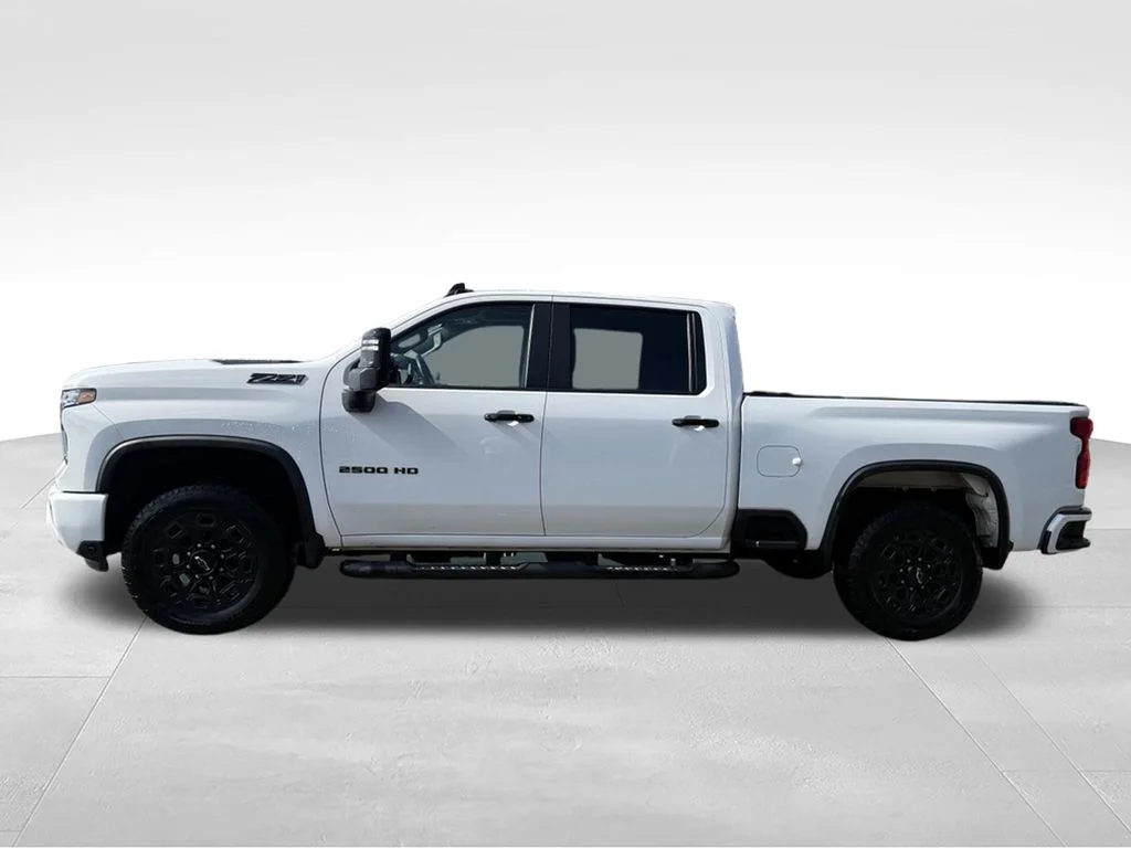 Used 2024 White Chevrolet LT image 2