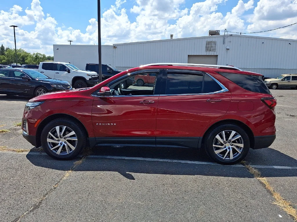 Used 2023 RADIANT RED TINTCOAT Chevrolet Premier image 7
