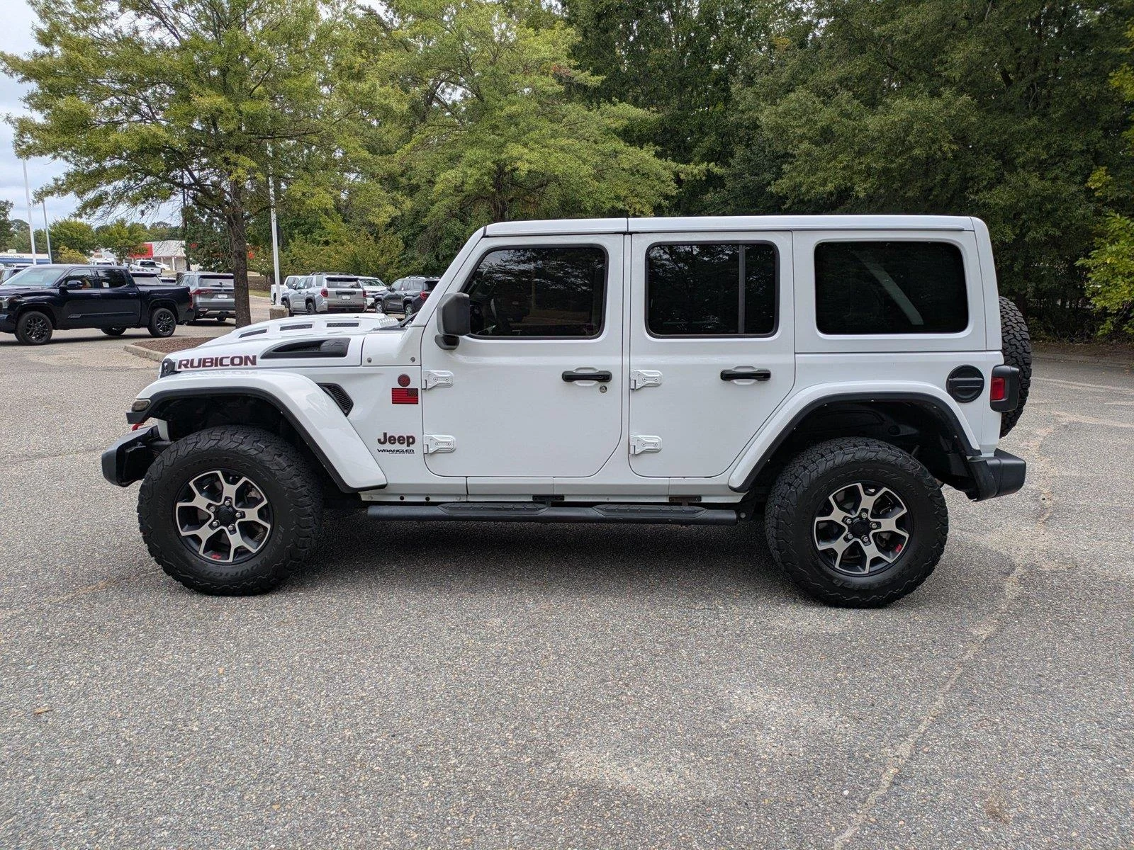 Used 2022 Bright White Clearcoat Jeep Unlimited Rubicon image 7