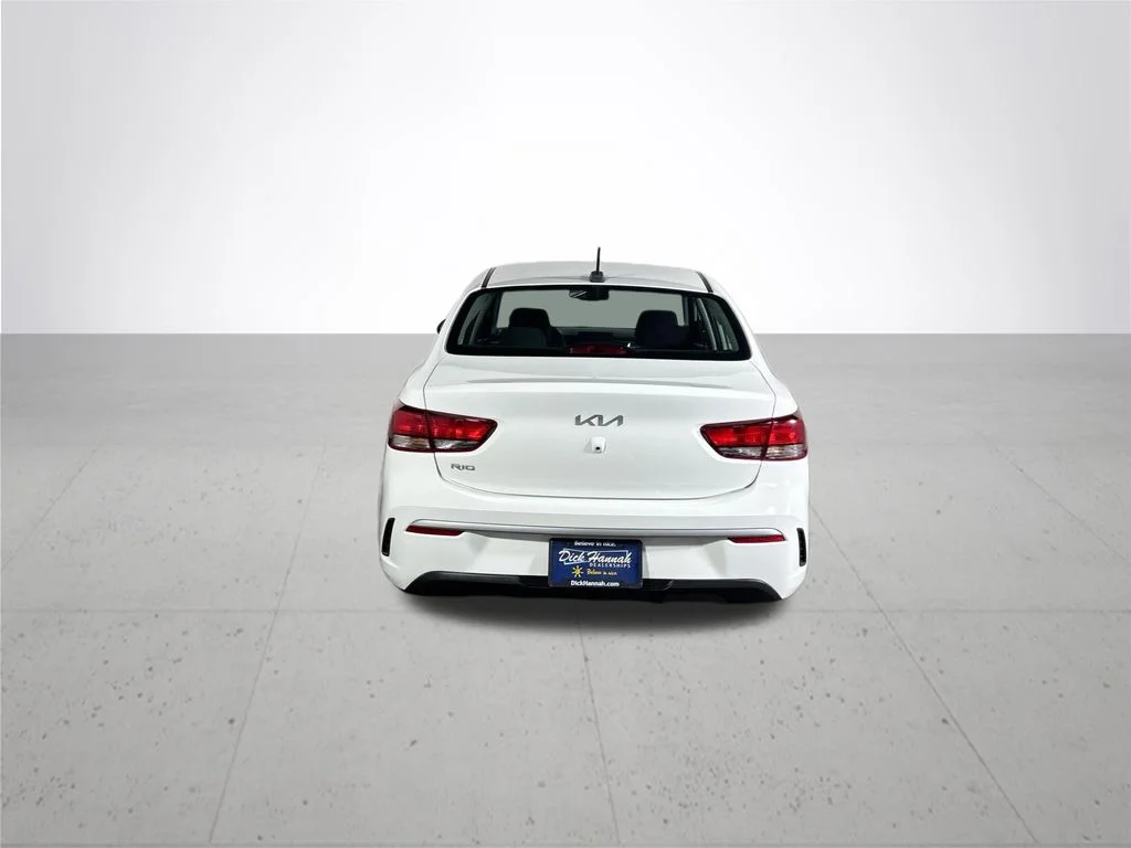 Used 2023 White Kia S image 7