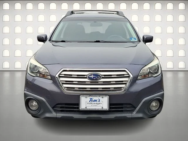 Used 2016 Gray Subaru 2.5i Premium image 2