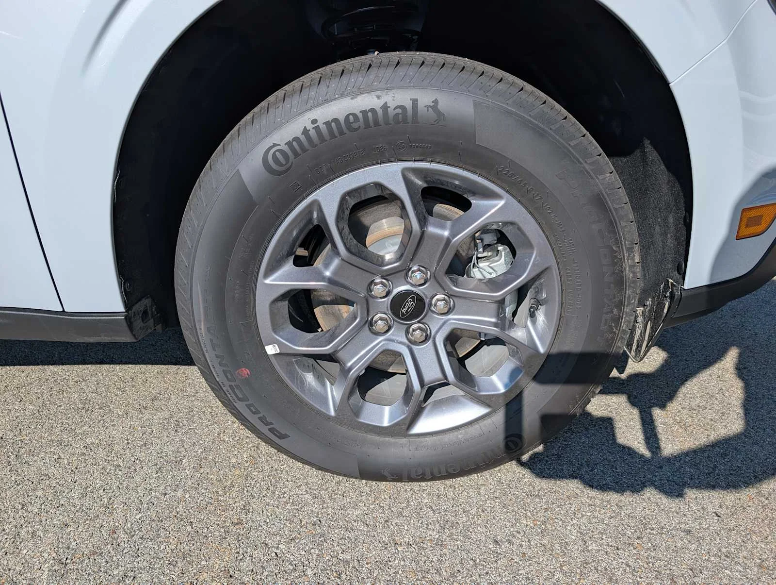 New 2026 Space White Metallic Ford XLT image 3