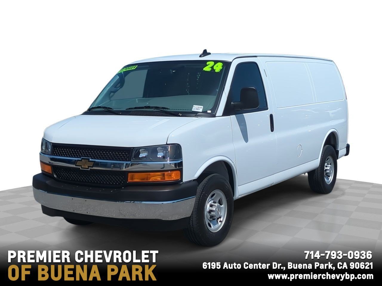 2024 Chevrolet Express 2500 Work Van HD's photo