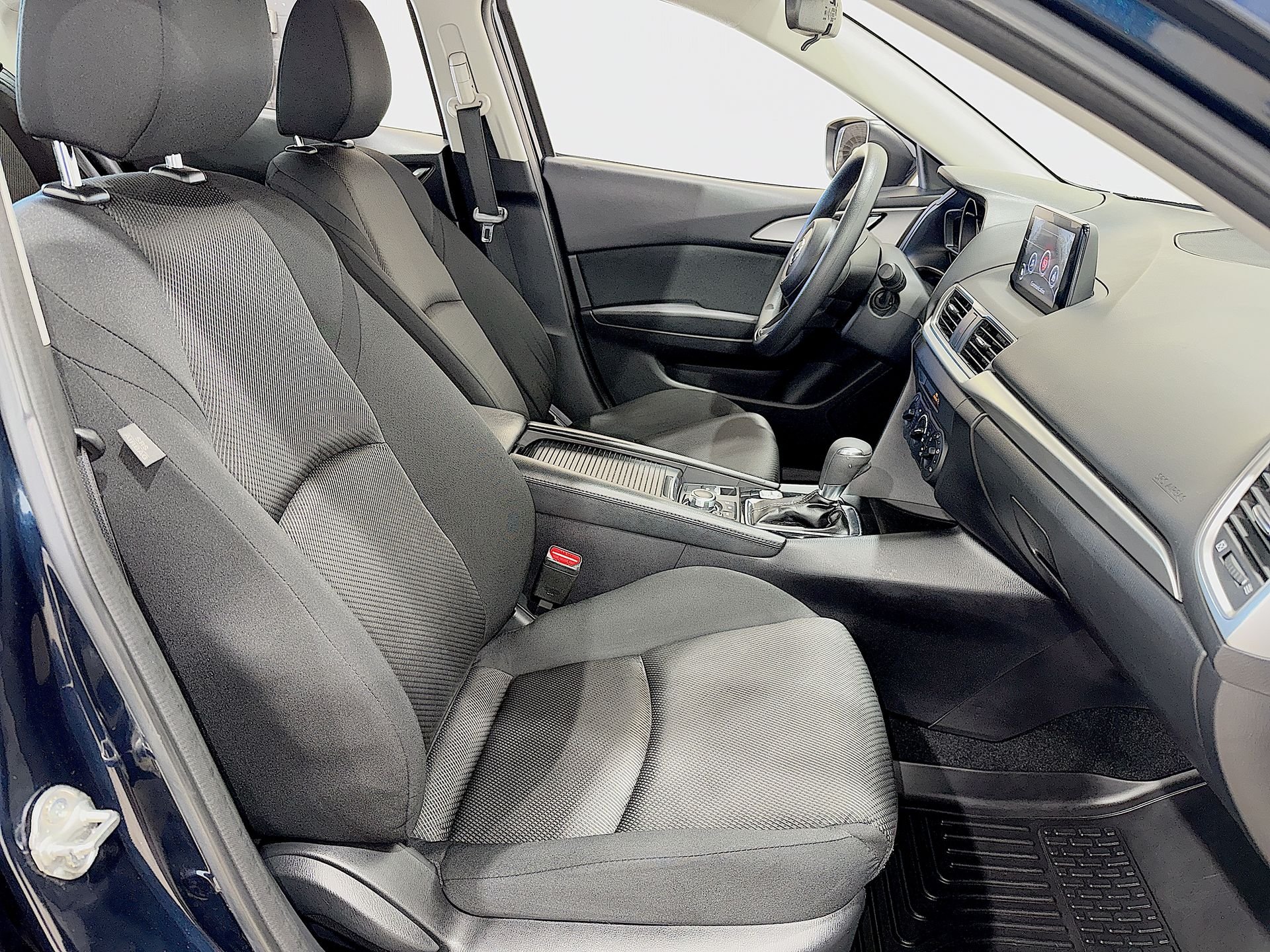 Used 2018 Blue Mazda Sport image 25