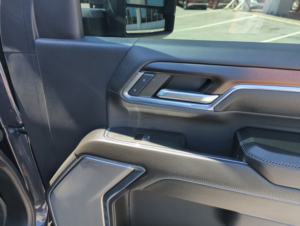 Used 2024 Silver GMC Denali image 35