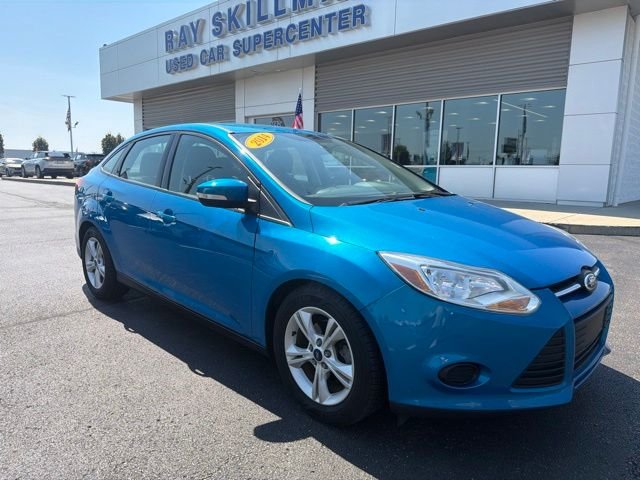 Used 2014 Blue Ford SE image 1