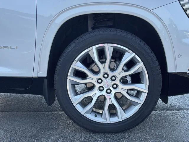 Used 2024 White GMC Denali image 17
