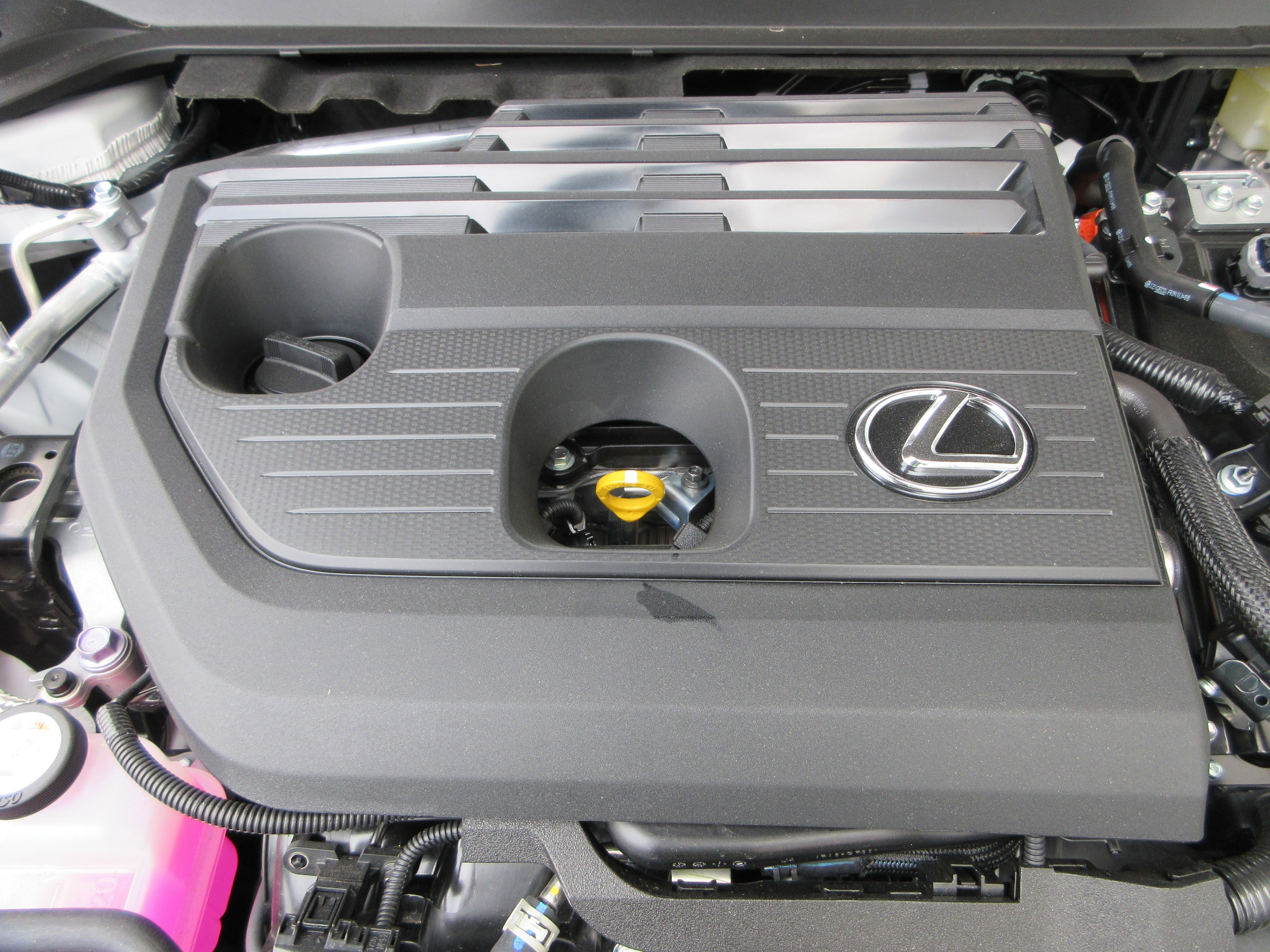 2025 Lexus UX 300h Premium - Photo 44