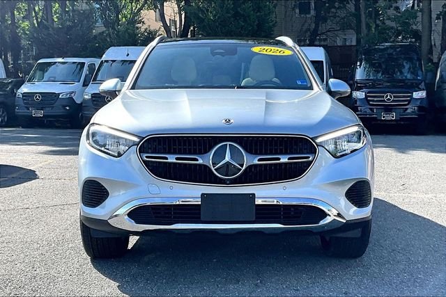Used 2026 Silver Mercedes-Benz GLC 300 image 2