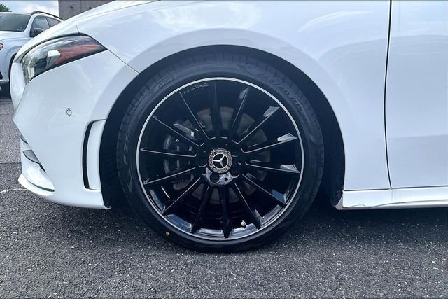 Used 2019 White Mercedes-Benz A 220 image 9