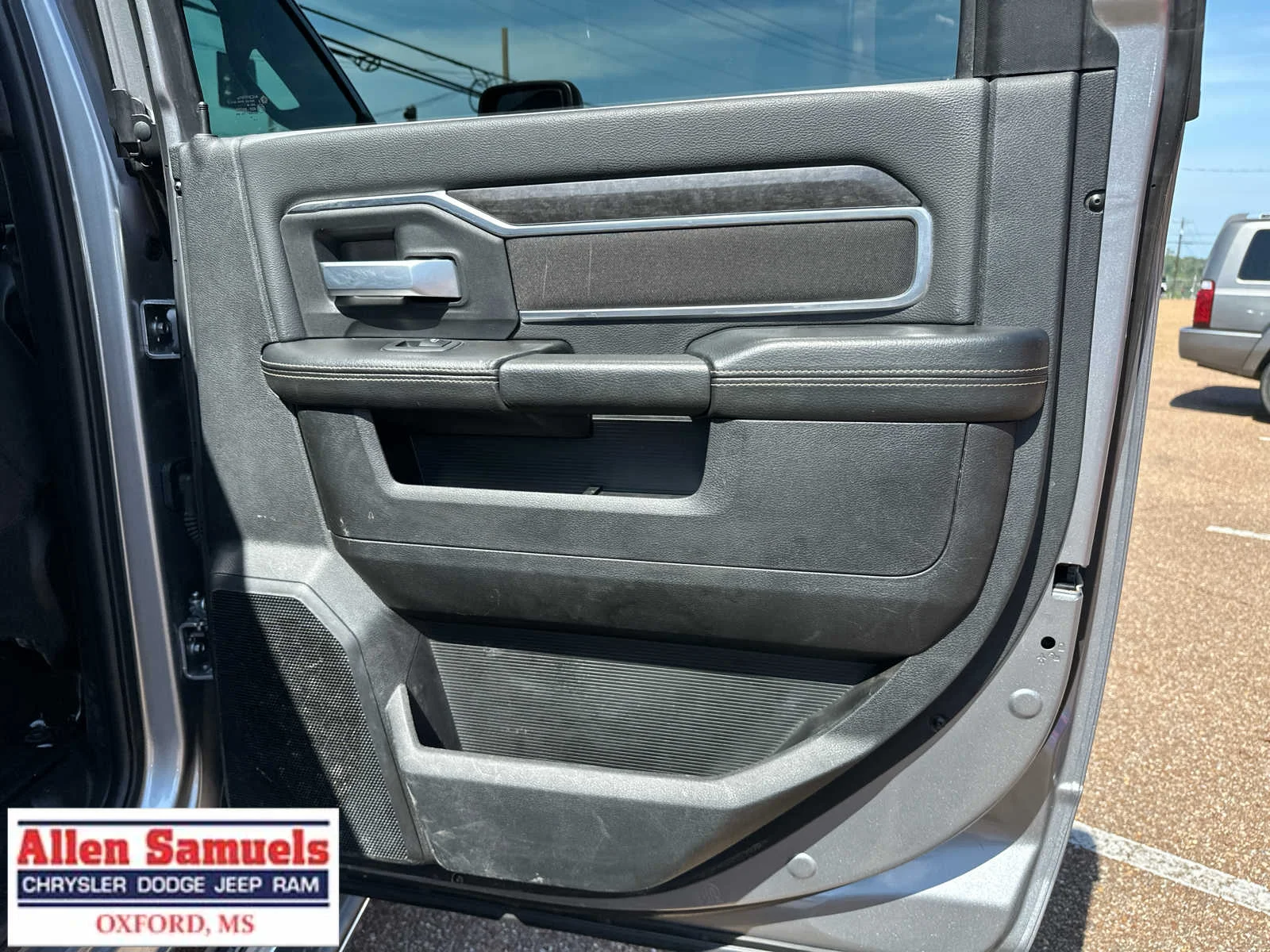Certified Used 2024 Billet Silver Metallic Clearcoat Ram Big Horn image 43