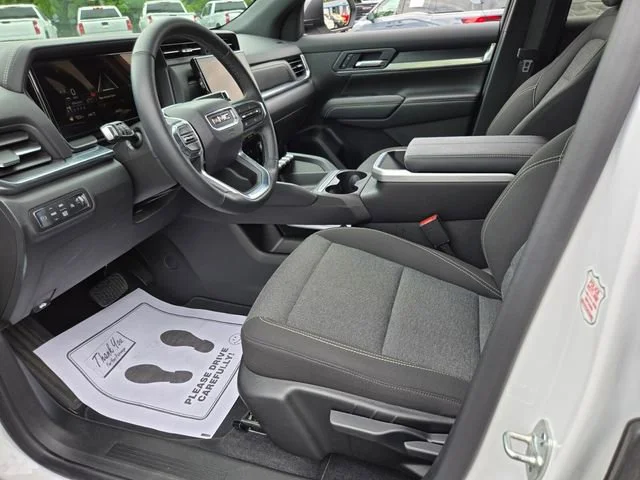 Used 2025 Summit White GMC Elevation image 11