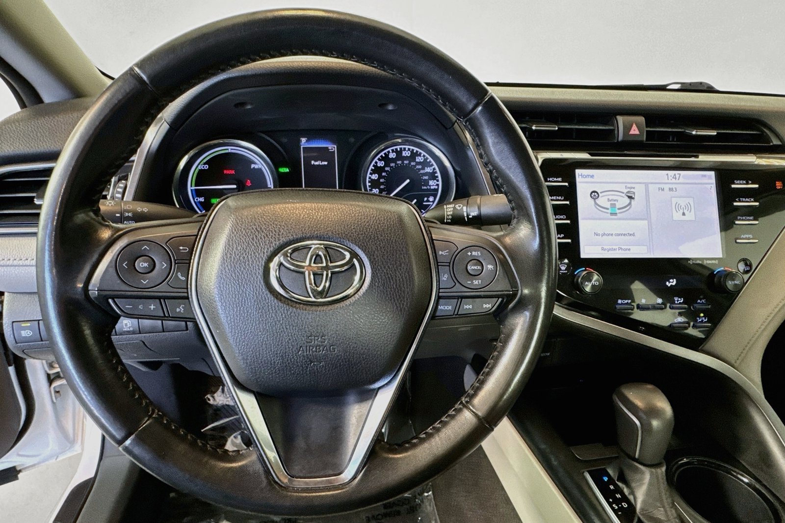 Used 2019 White Toyota Hybrid SE image 11