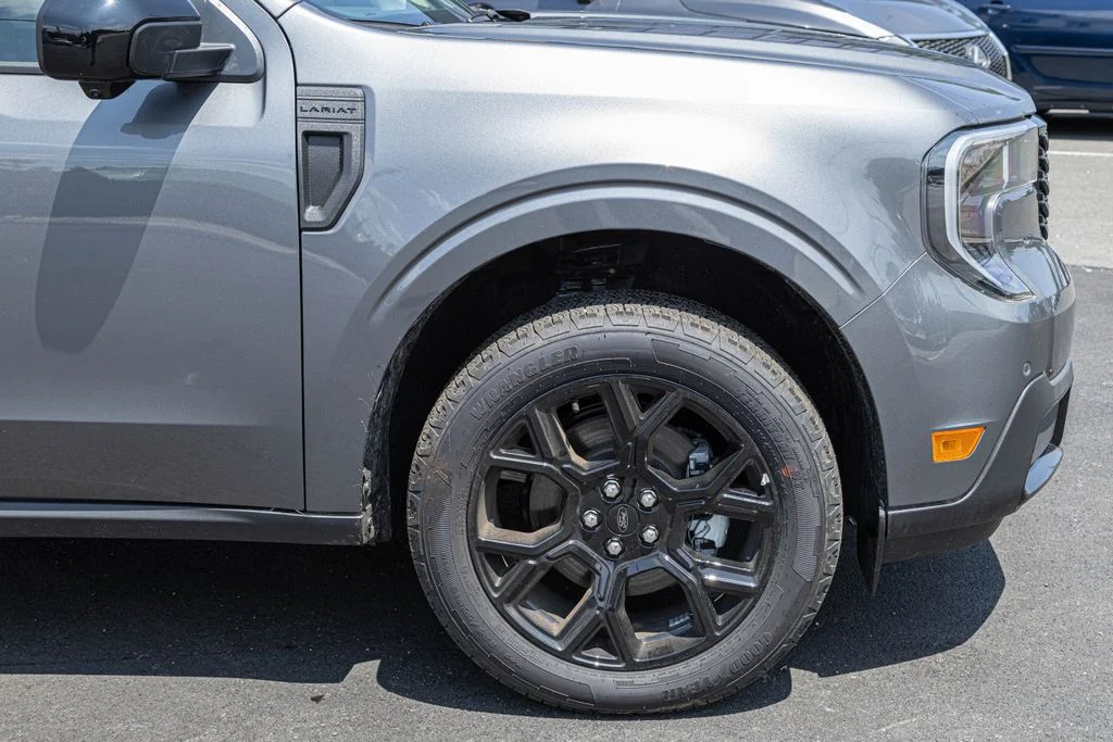 New 2026 Gray Ford Lariat image 9