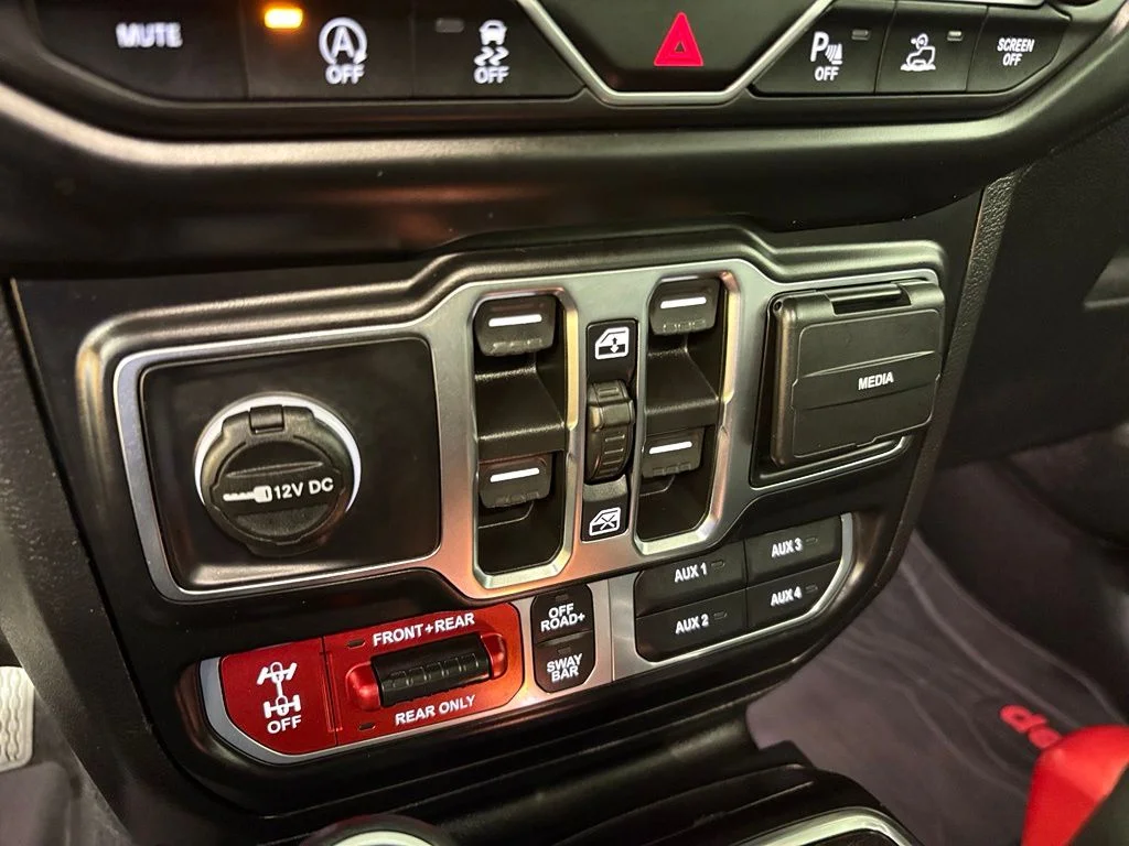 Used 2021 Green Jeep Unlimited Rubicon image 27