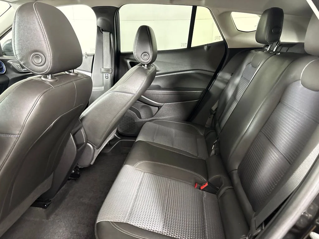 Used 2025 Black Chevrolet LT image 35