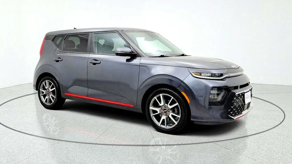Used 2022 Gravity Gray Kia Turbo DCT image 3