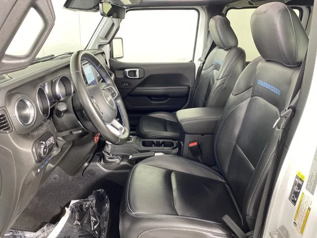 Used 2021 White Jeep Unlimited Rubicon 4xe image 17