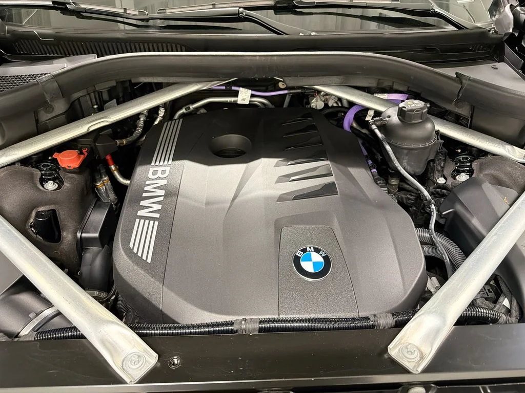 Used 2024 Black BMW xDrive40i image 32
