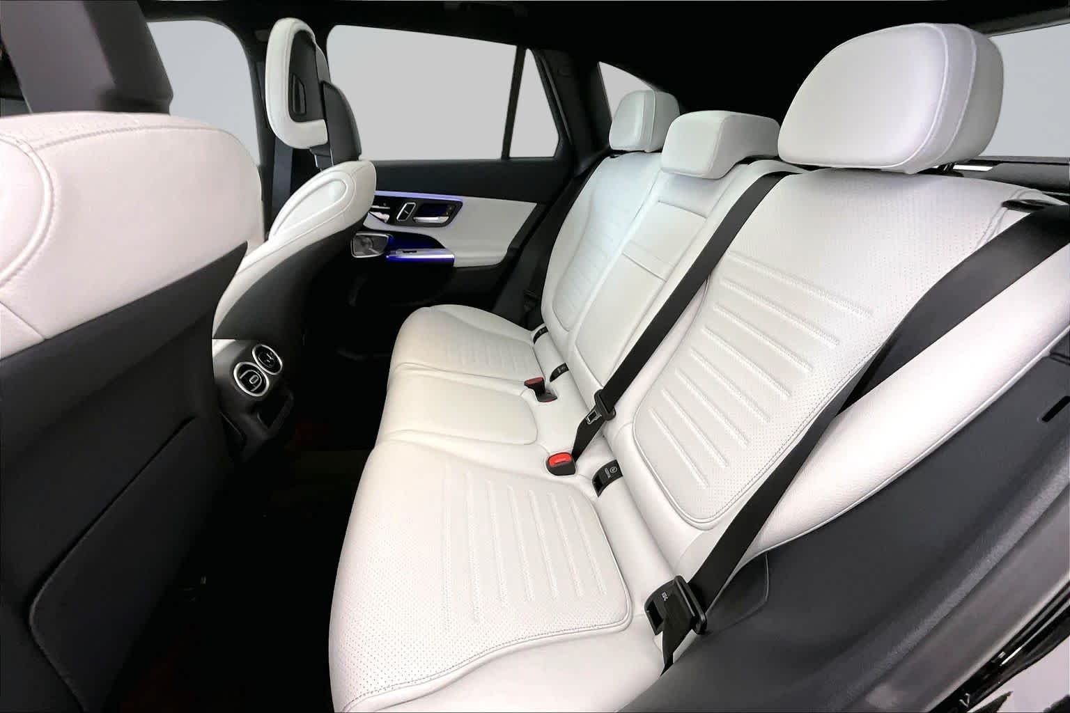 New 2026 Obsidian Black Metallic Mercedes-Benz GLC 300 image 13