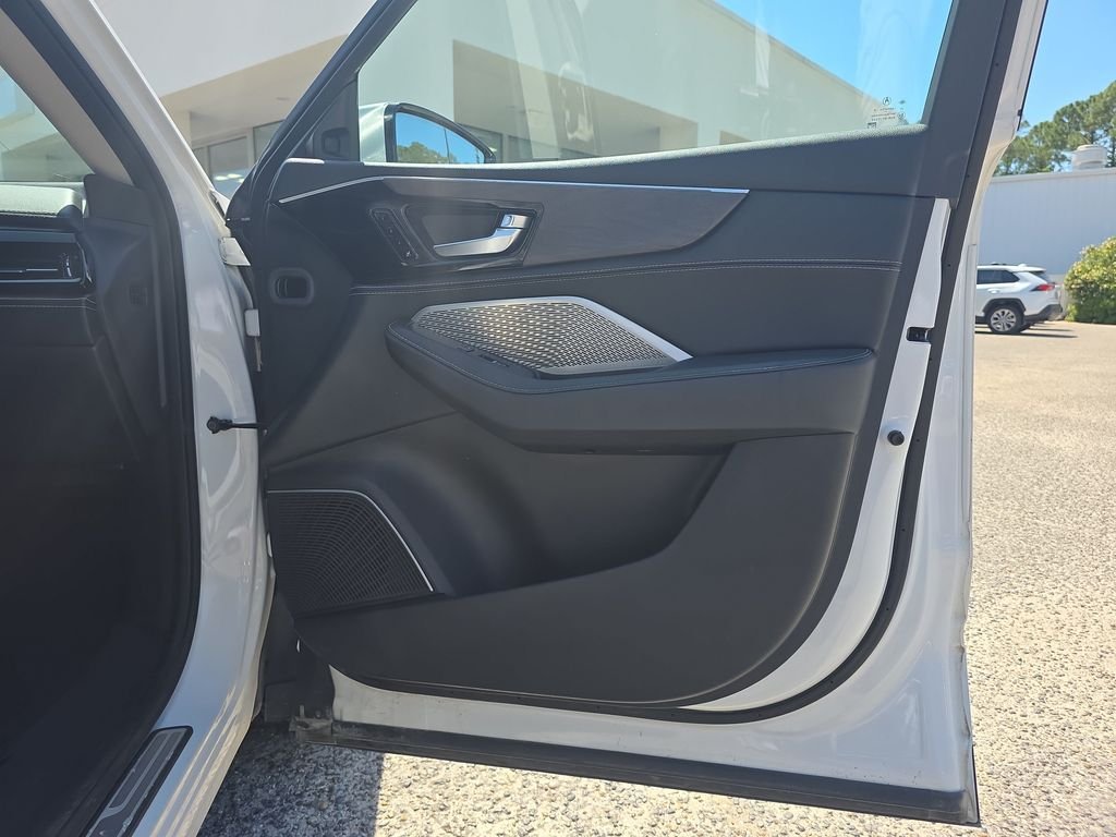 Used 2023  Acura Advance image 34
