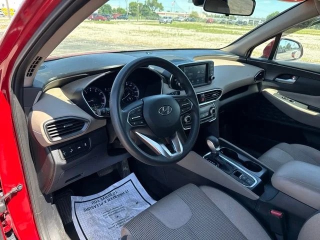 Used 2019 Red Hyundai SE image 13