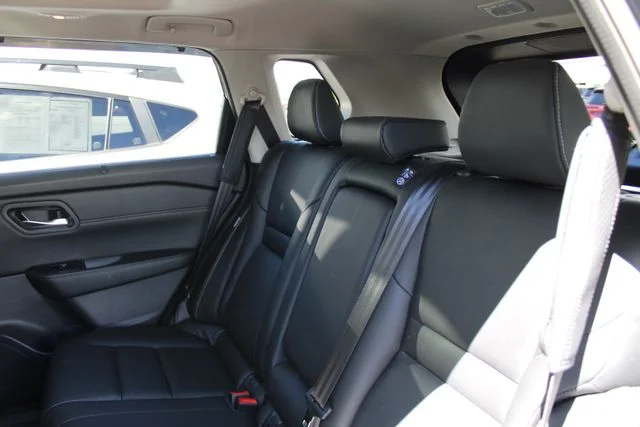 Used 2024 Black Nissan SL image 17