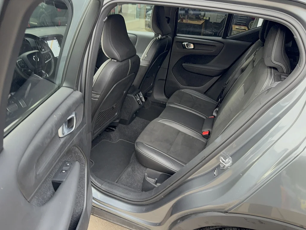 Used 2019 Osmium Grey Metallic/Black Contrast Volvo T5 R-Design image 6