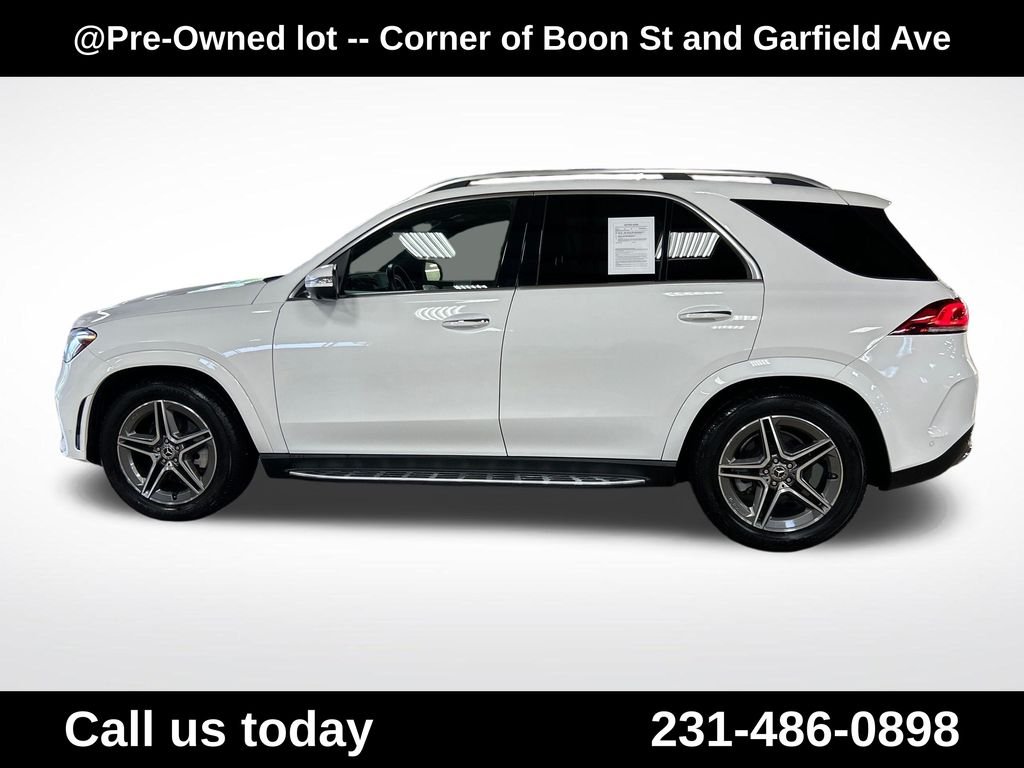 Used 2022 White Mercedes-Benz GLE 350 image 2