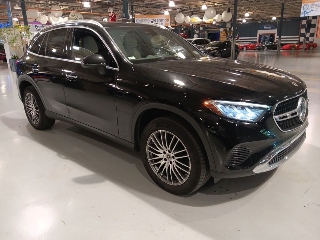Certified Used 2024 Black Mercedes-Benz GLC 300 image 4