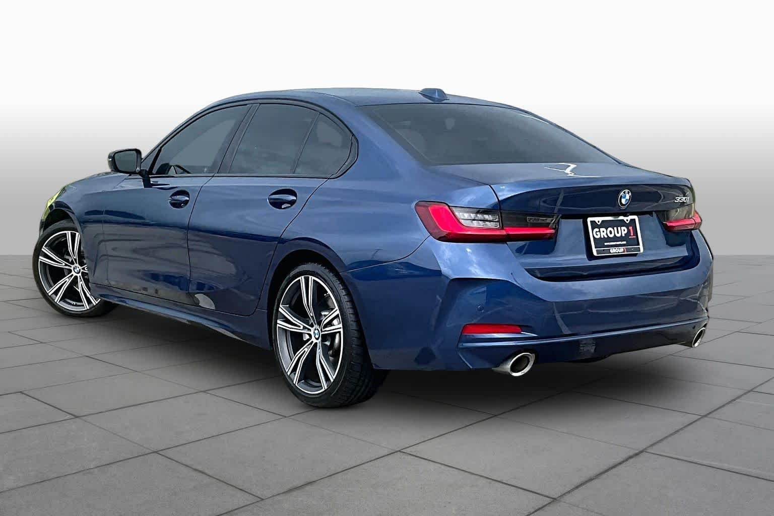 Used 2023 Phytonic Blue Metallic BMW 330i image 11