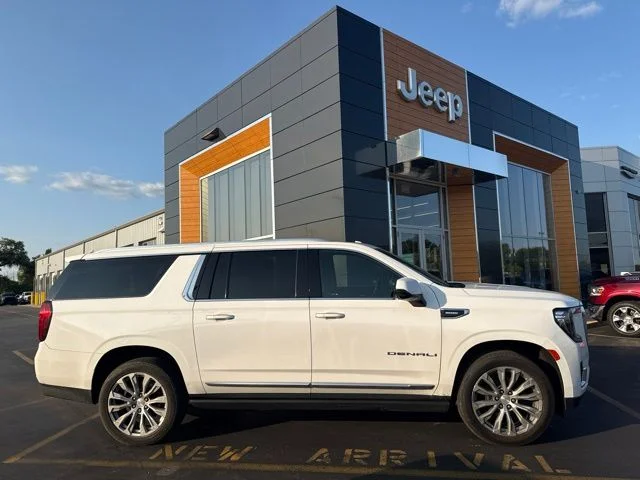 Used 2023 Summit White GMC Denali image 1
