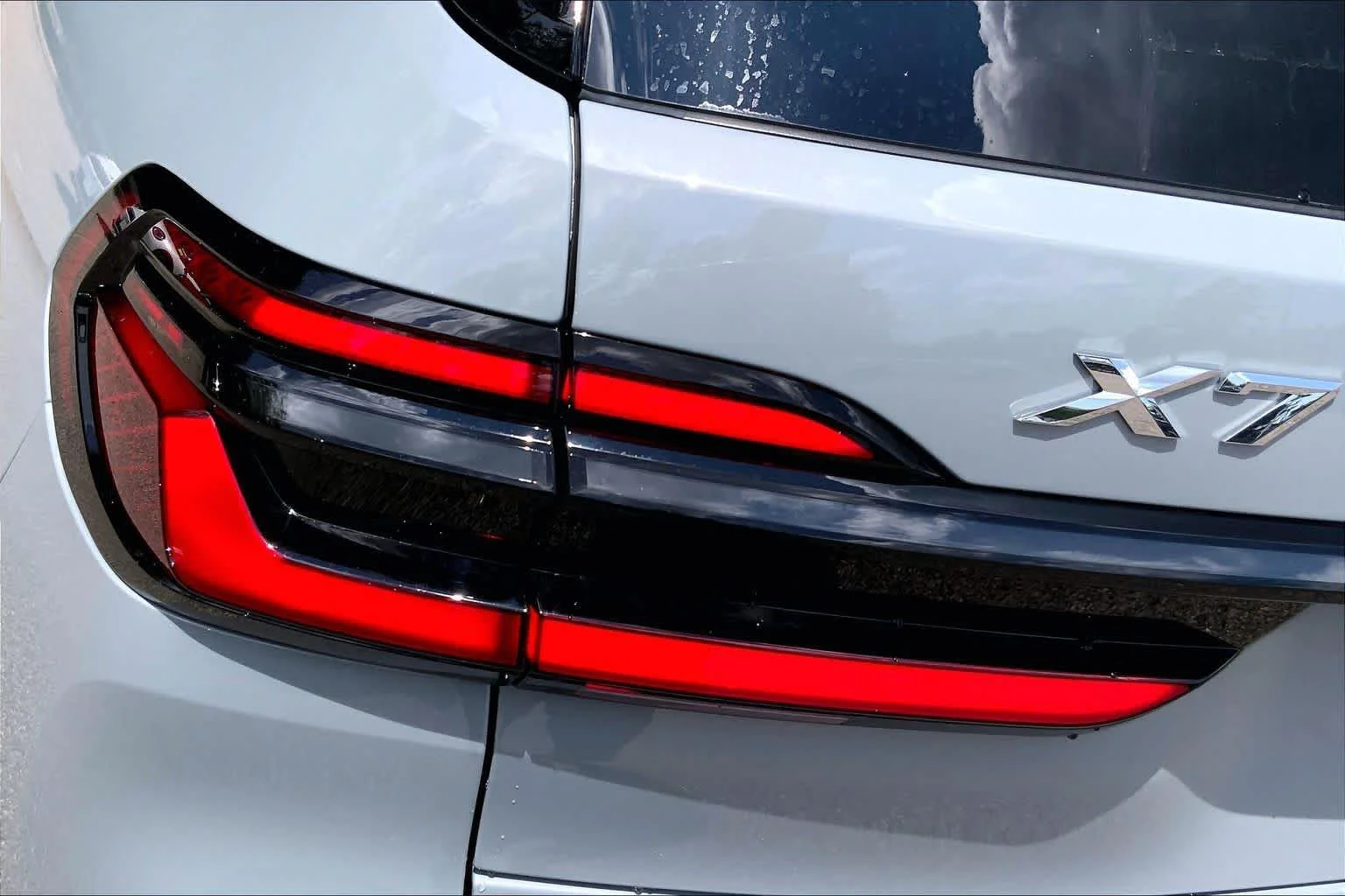 New 2027 Brooklyn Grey Metallic BMW xDrive40i image 14