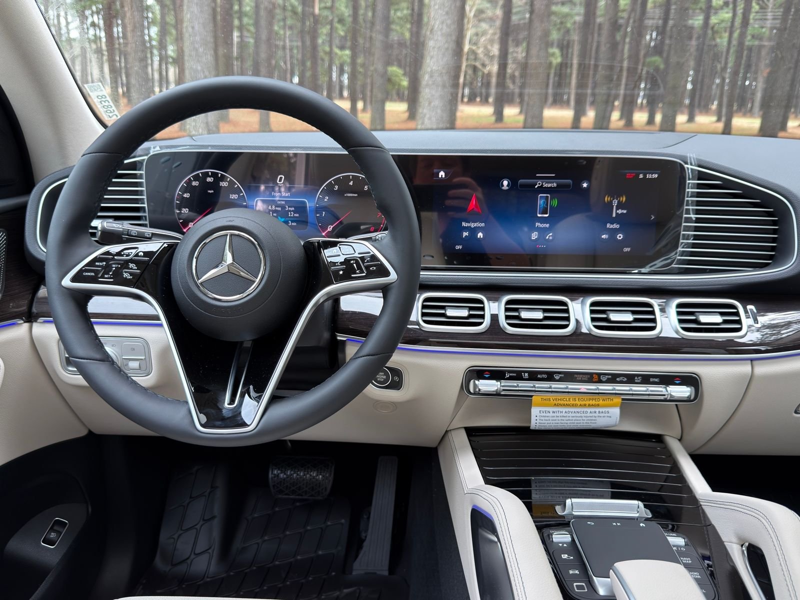 New 2026 Polar White Mercedes-Benz GLE 450 image 3