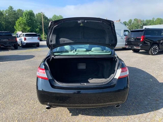 Used 2010 Black Toyota XLE image 8