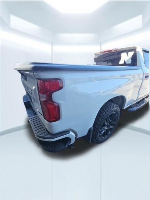 Used 2021 Summit White Chevrolet Custom image 3