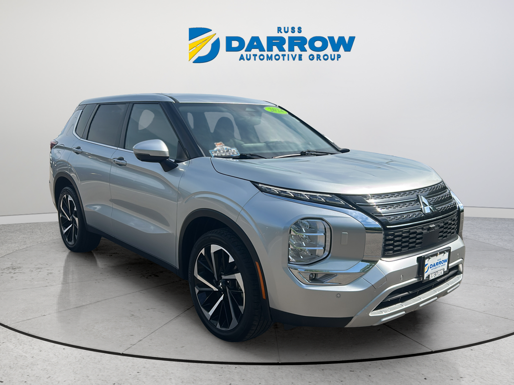 Used 2024 Silver Mitsubishi SE image 7