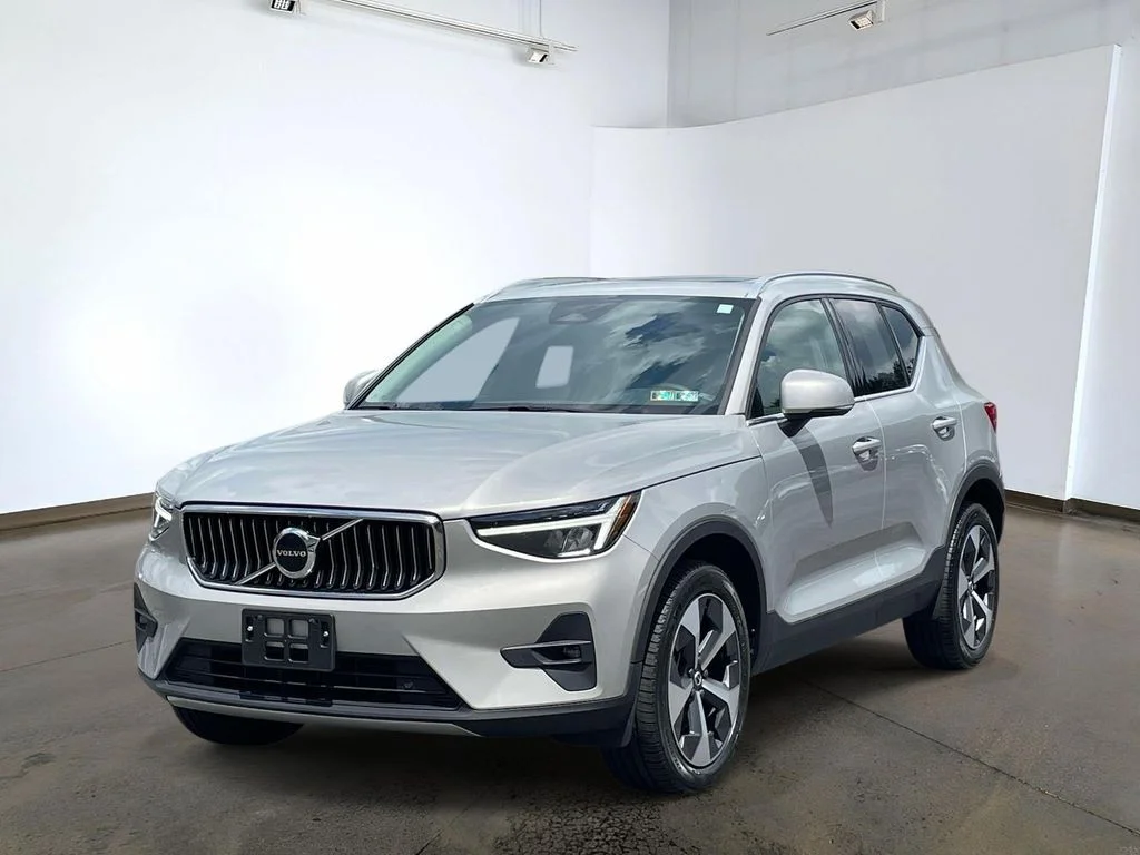 2023 Volvo XC40