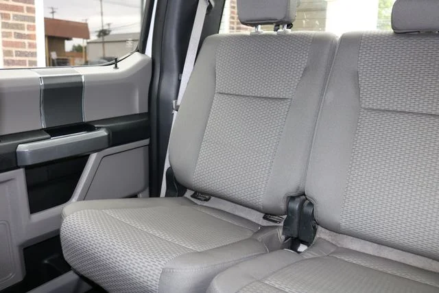 Used 2015 Oxford White Ford XLT image 34