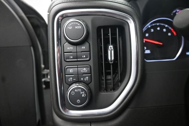 Used 2021 Silver Chevrolet LT Trail Boss image 19